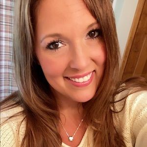 Meet your Posher, Suzanne